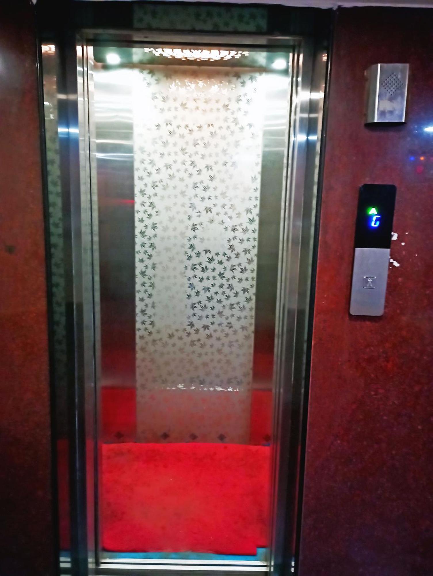 Staymaker Shri Shakti Residency フブリ エクステリア 写真