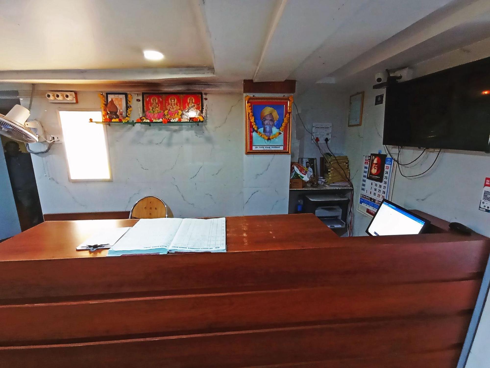 Staymaker Shri Shakti Residency フブリ エクステリア 写真