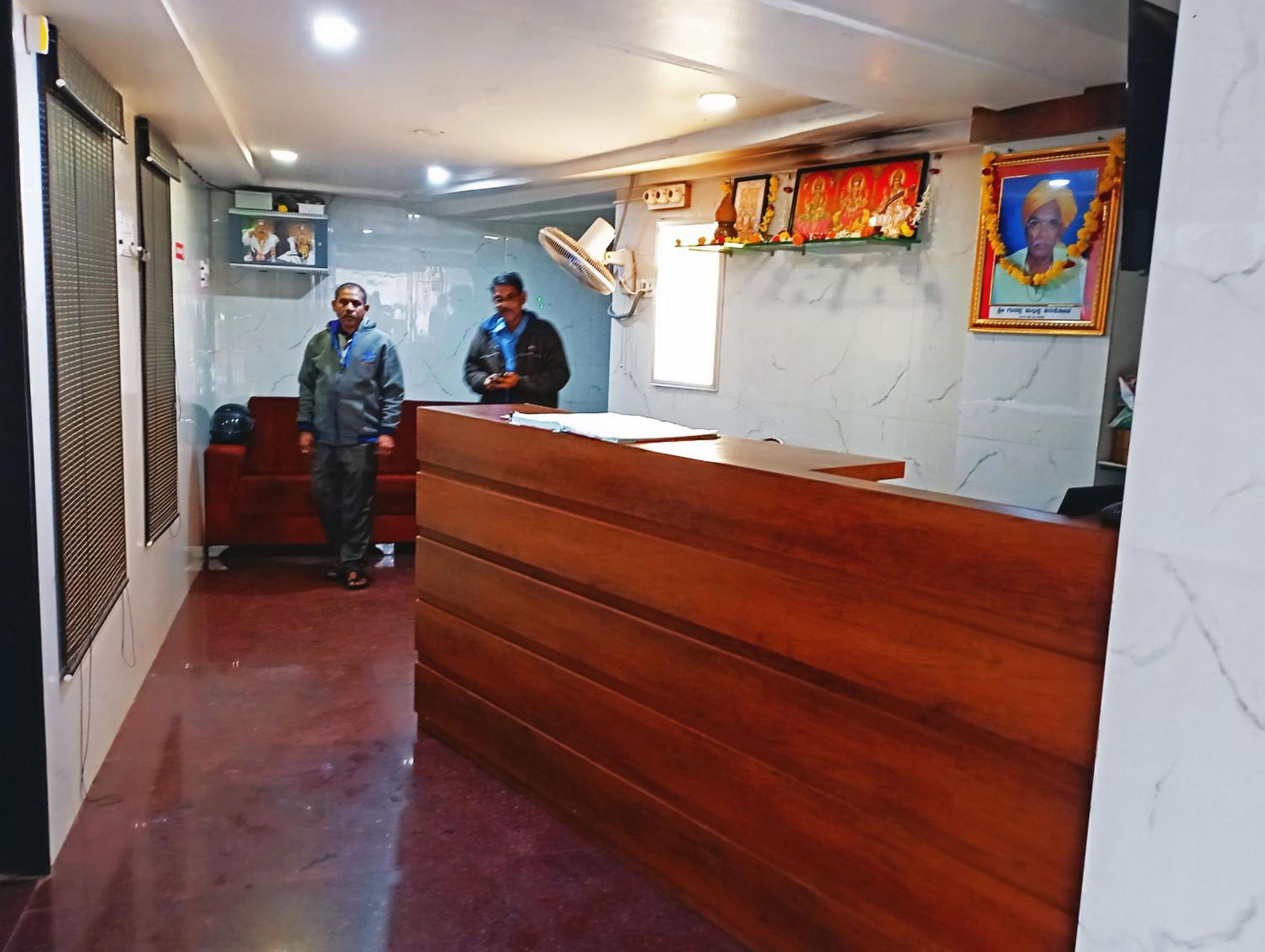 Staymaker Shri Shakti Residency フブリ エクステリア 写真